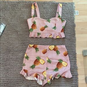 Pineapple matching set